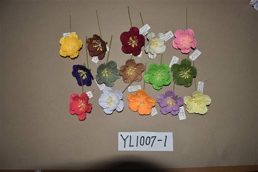 Felt Flower 13